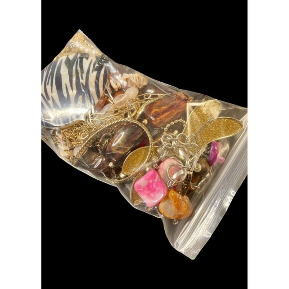 20 Piece Mystery Jewelry Lot for Reselling or Wear -237 - Picture 2 of 3